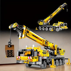 1012pcs Urban Series Engineering Vehicle Building Set with Crane and Bucket