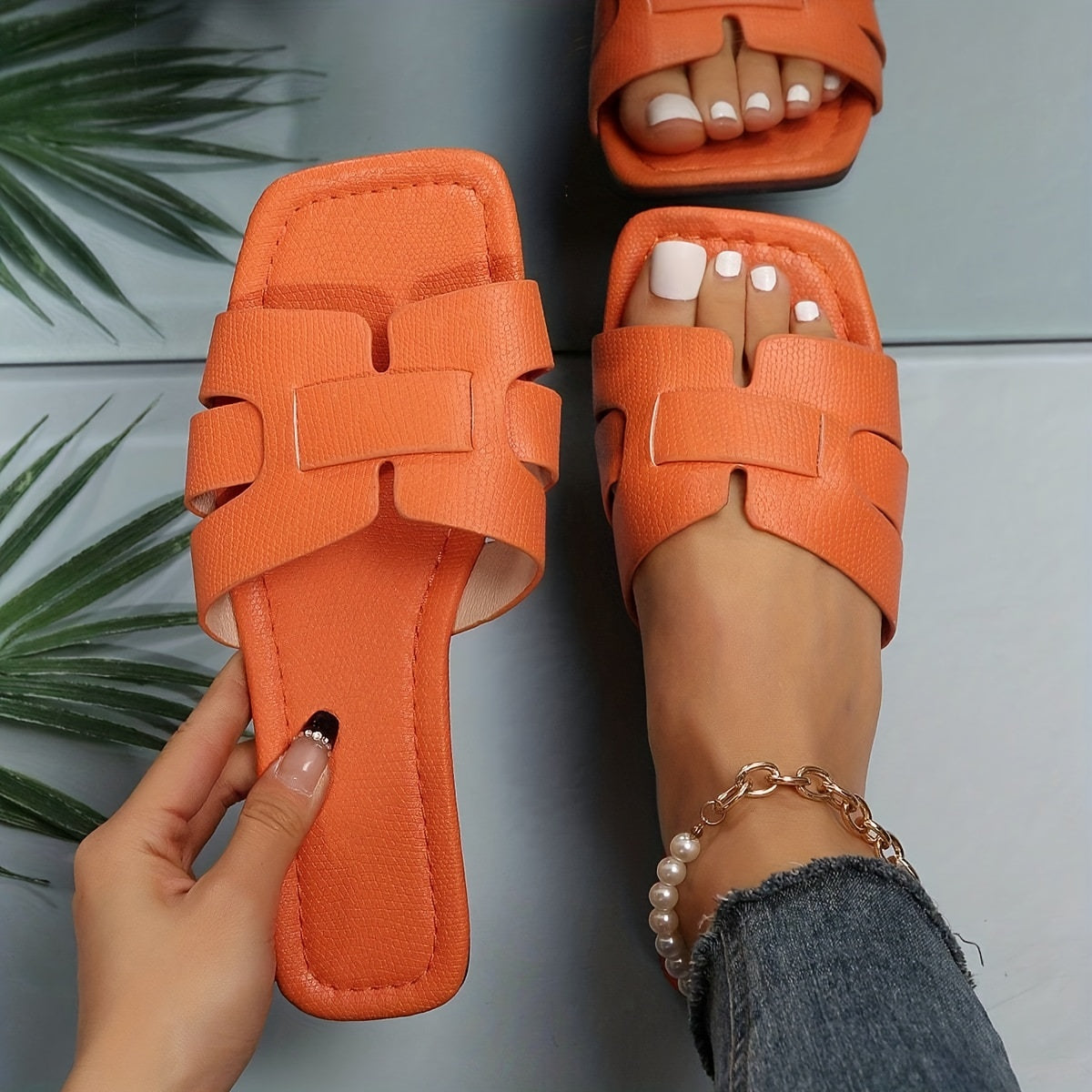 Women's Solid Slide Sandals Square Toe Flat Summer Shoes Lightweight Beach Shoes