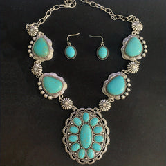 Turquoise Decor Necklace & Earrings Set