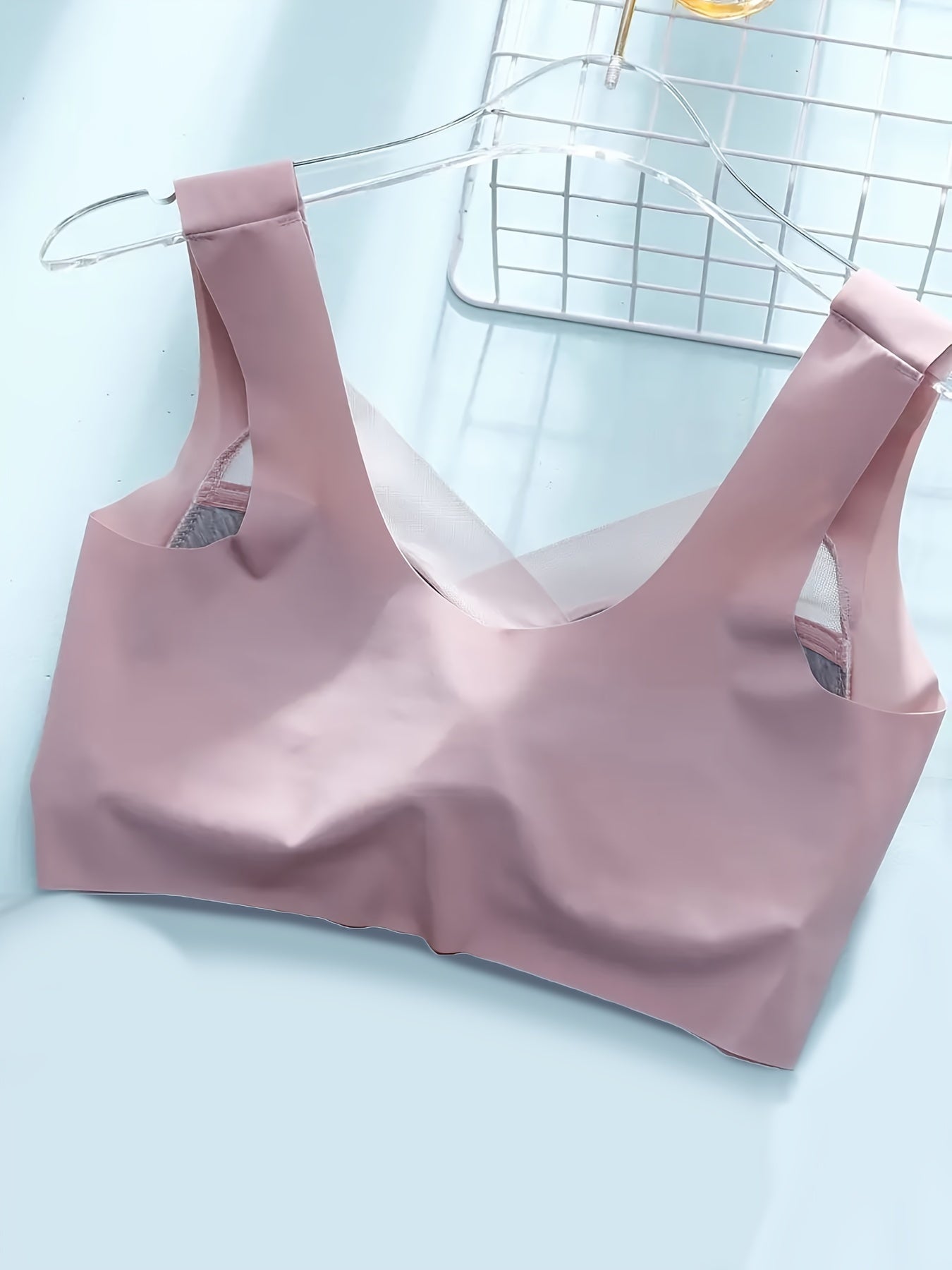 High Elasticity Women's Sports Bra Wire-Free Padded Mesh Insert