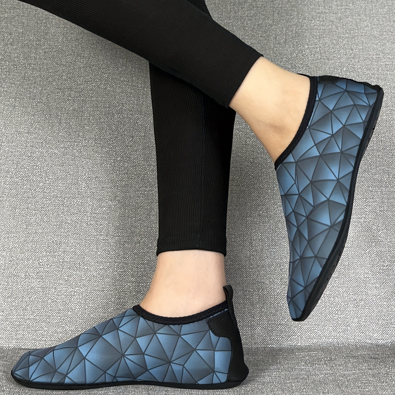 Women's Geometric Pattern Water Shoes Lightweight Barefoot Beach Shoes