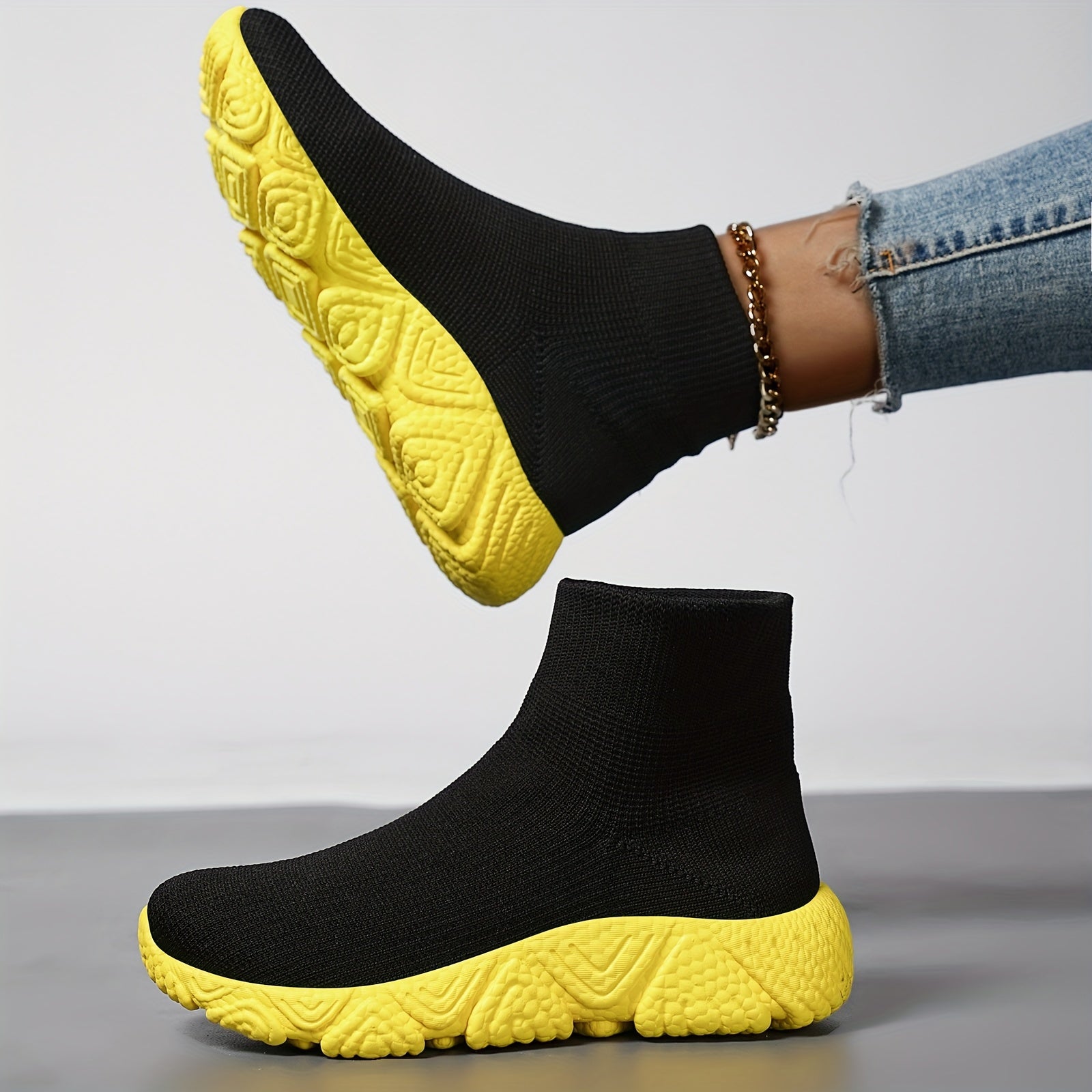 High Top Flyknit Running Shoes Breathable Slip On Sneakers