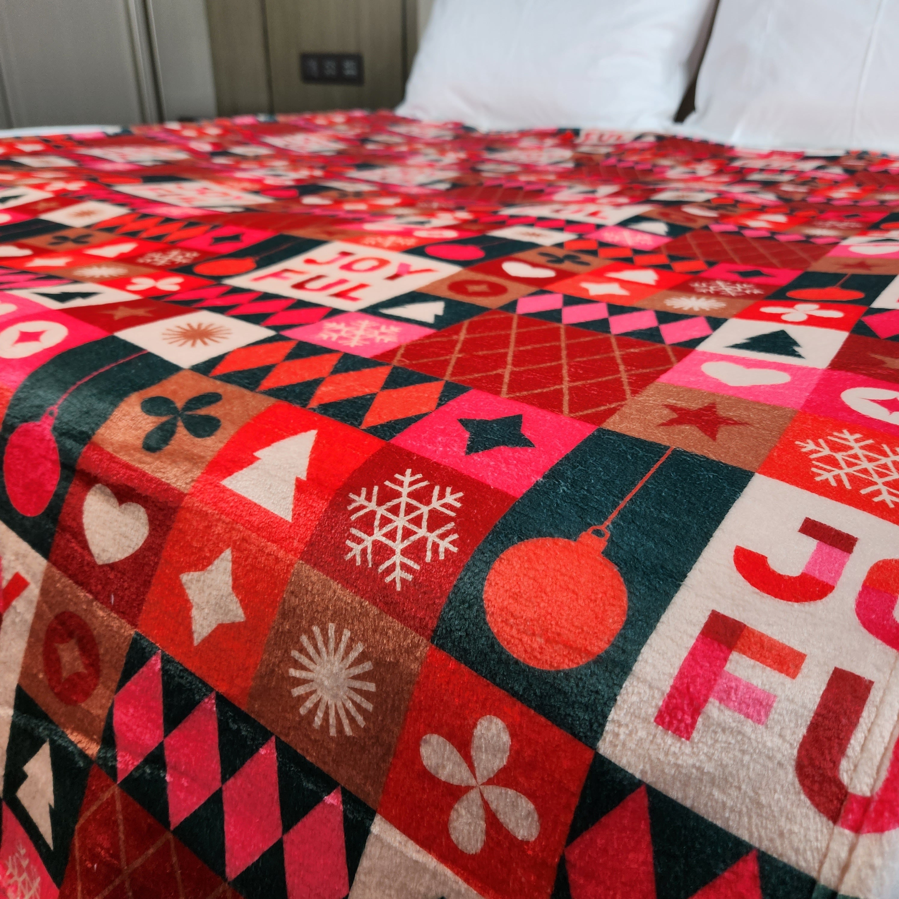 Christmas Flannel Blanket - Warm & Cozy Sofa Nap Blanket