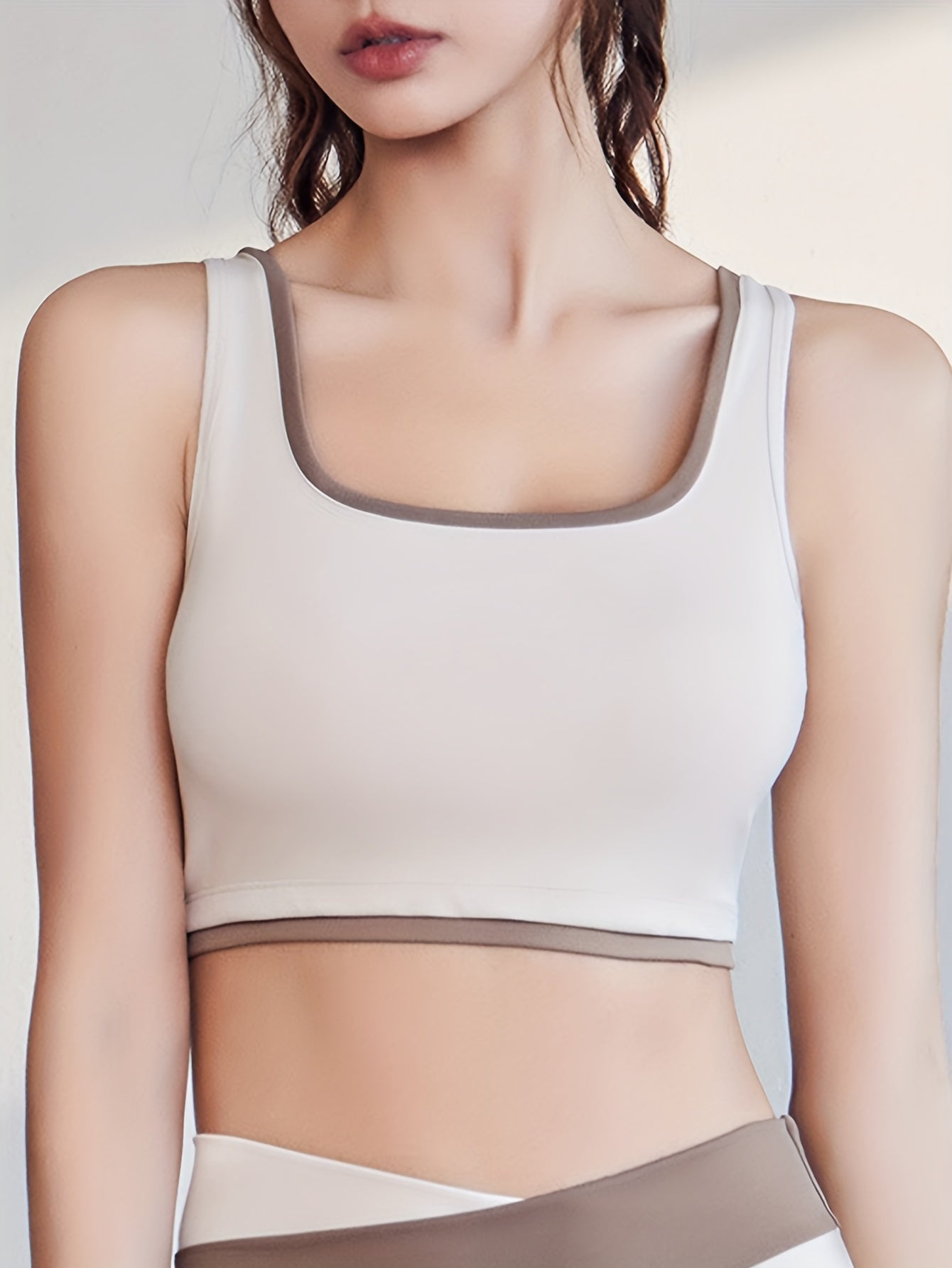 Stretchy U Neck Sleeveless Yoga Tank Top