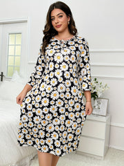 Nightdress Women's Plus Daisy Print Three Quarter Sleeve