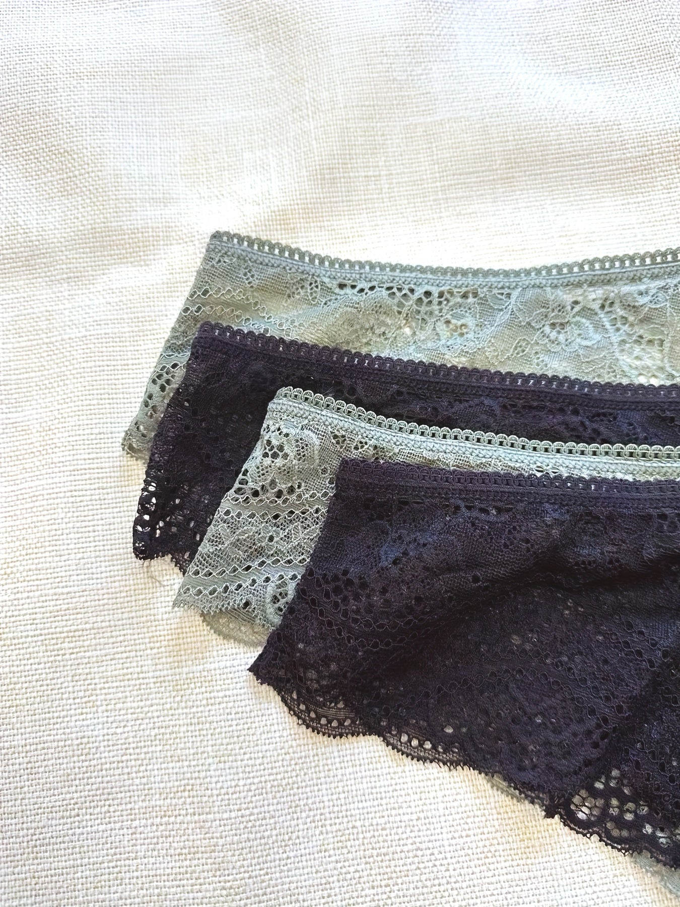4 Pack Plus Size Lace Seamless Panties Set