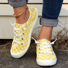 Women's Checkerboard Pattern Shoes Round Closed Toe Walking Shoes