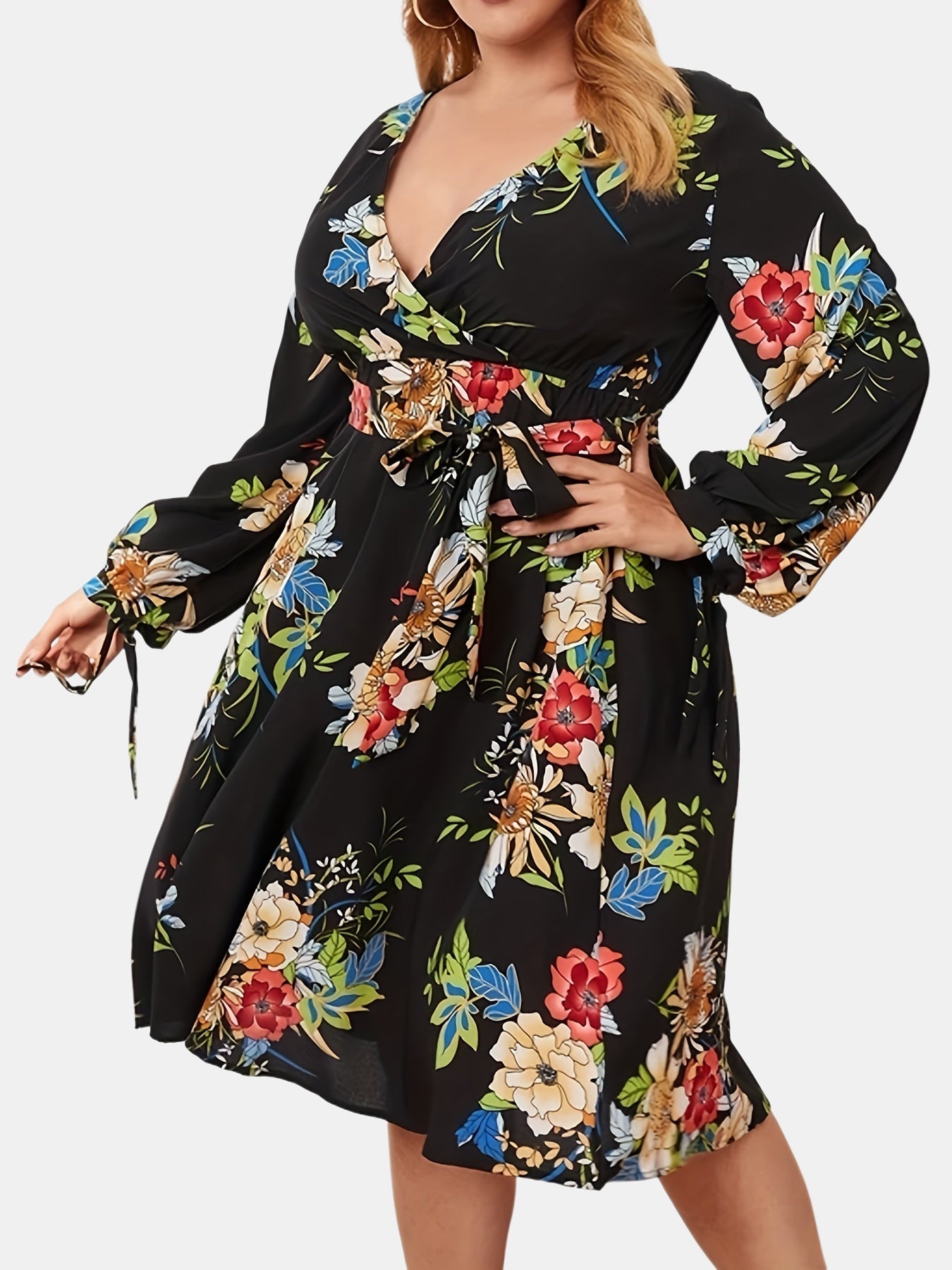 Women's Floral Print V Neck Knee Length Dress