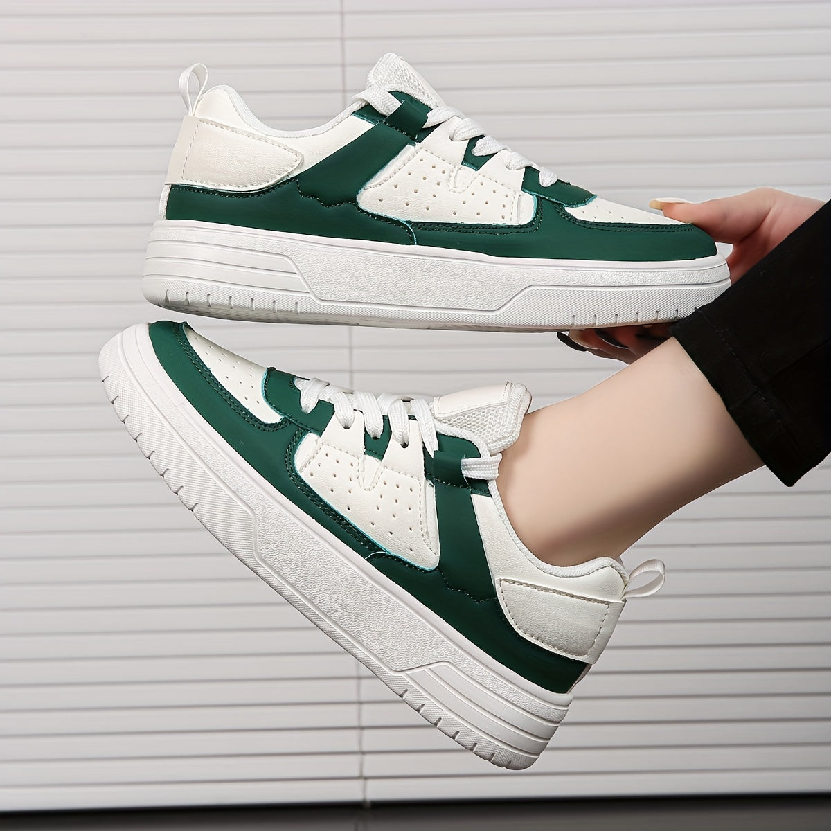 Women's Soft Skate Shoes Comfortable Pure Board Shoes