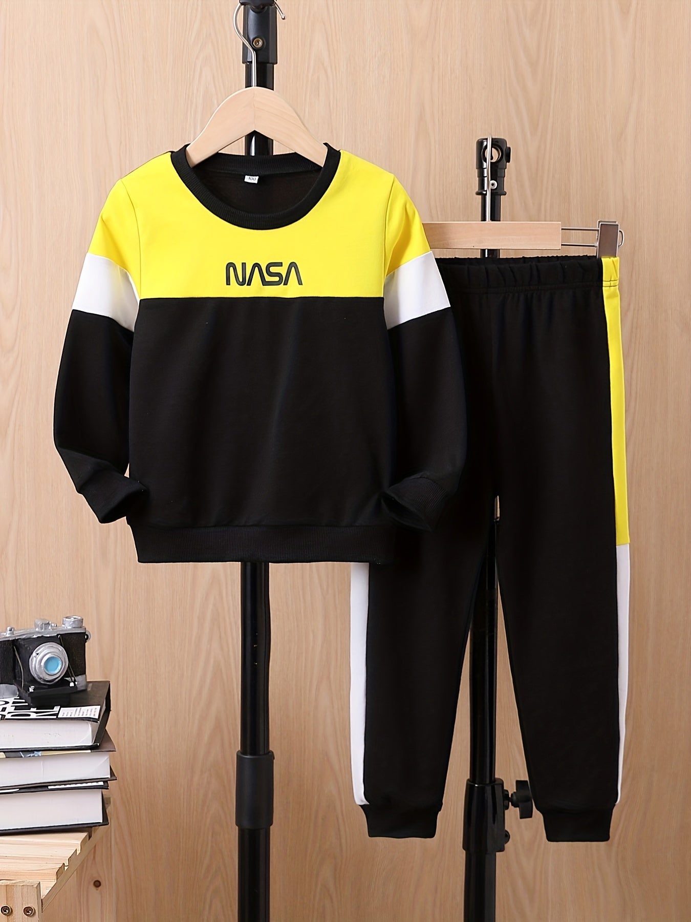 Block Letter Graphic Boys Sweatshirt & Sweatpants Set