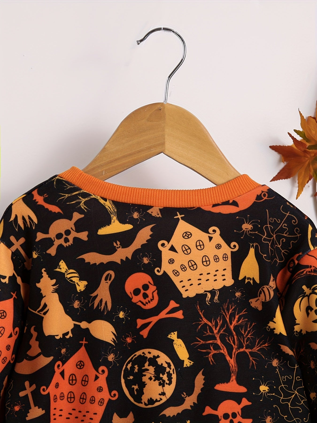 Boy's Witch Pumpkin Sweatshirt & Sweatpants Set