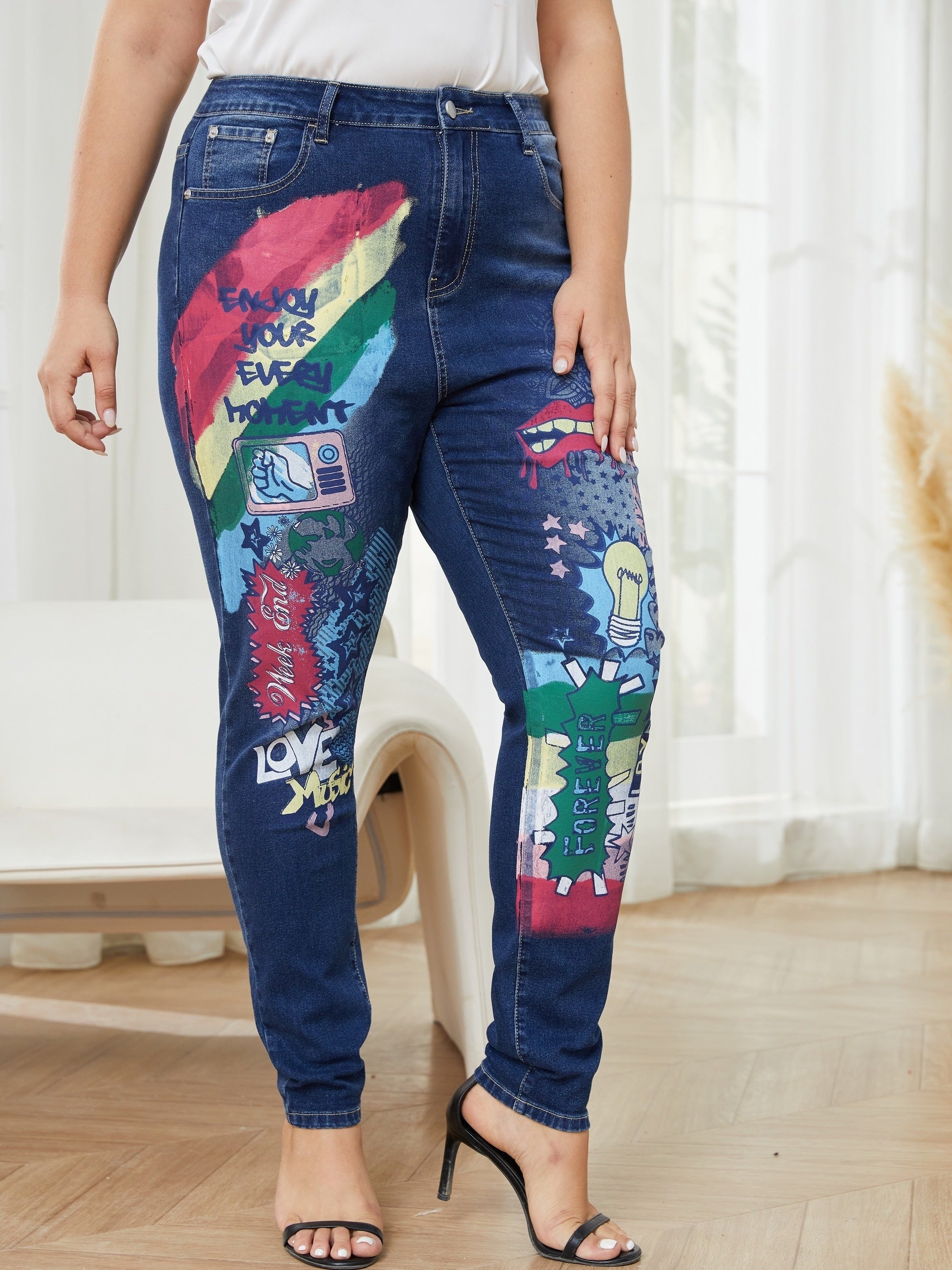 Graphic Print Button Fly Stretch Jeans