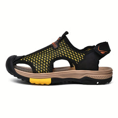Men's Closed Toe Anti Collision Sandals Wear resistant Non Slip Beach Shoes