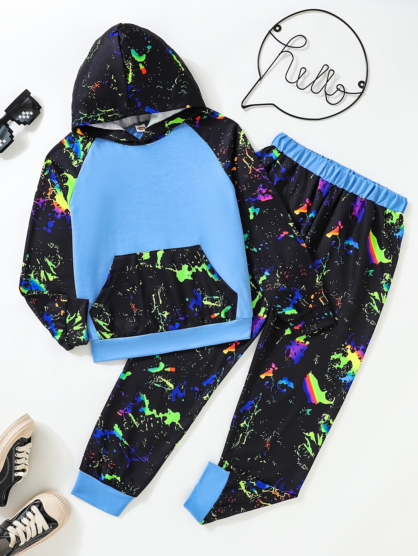 Graffiti Graphic Boys Hooded Sweatshirt & Sweatpants Set