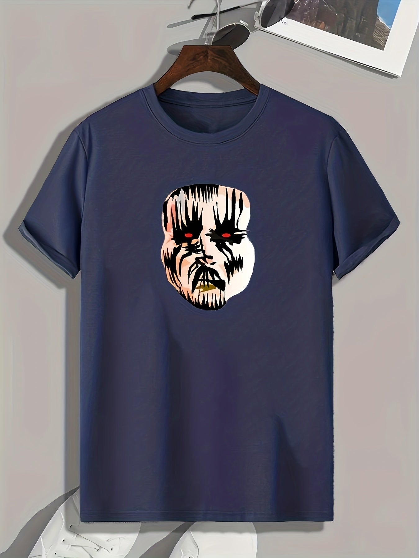 Frightened Face Print Men's Graphic T shirt