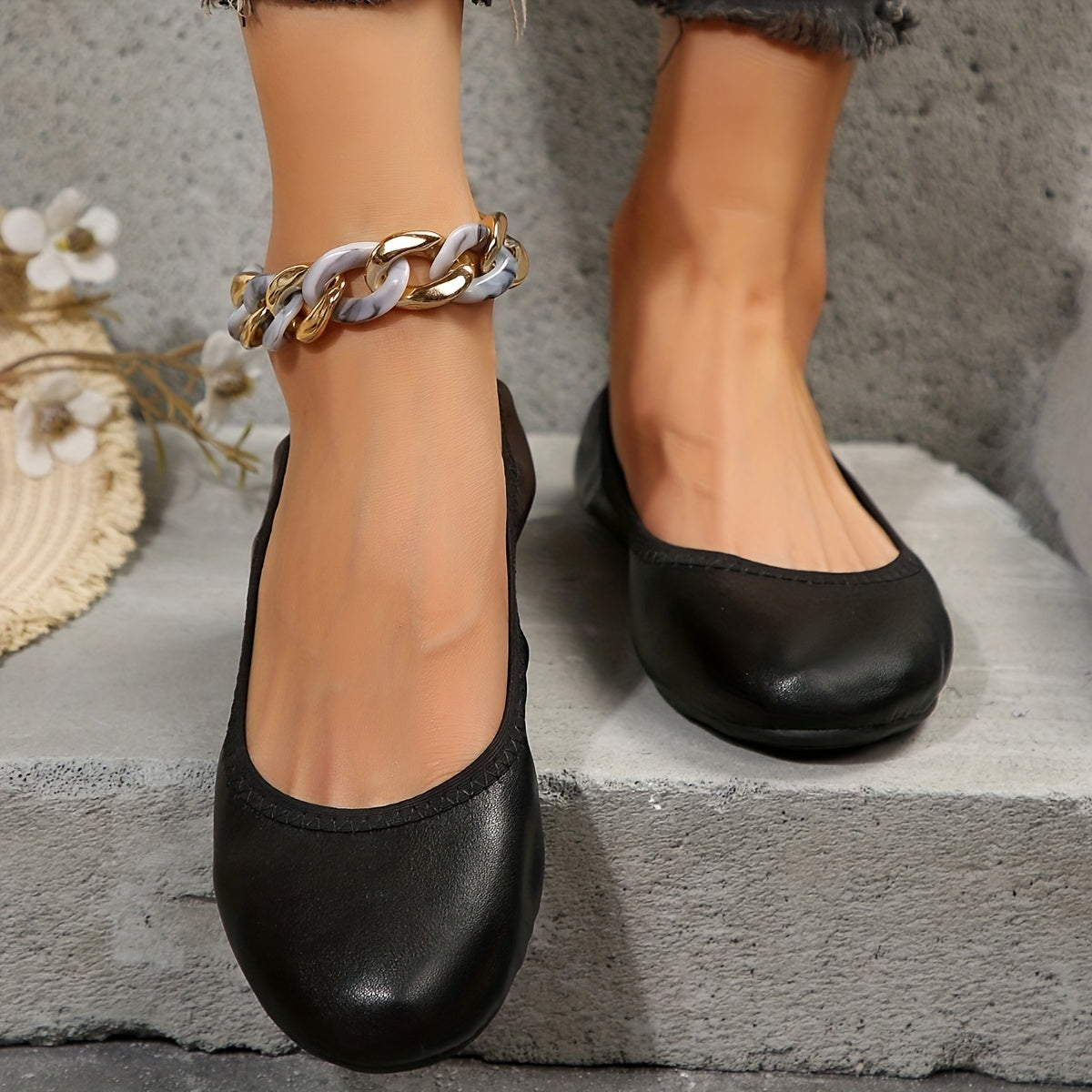 Women's Solid Ballet Shoes Slip On Flat Lightweight Faux Leather Shoes