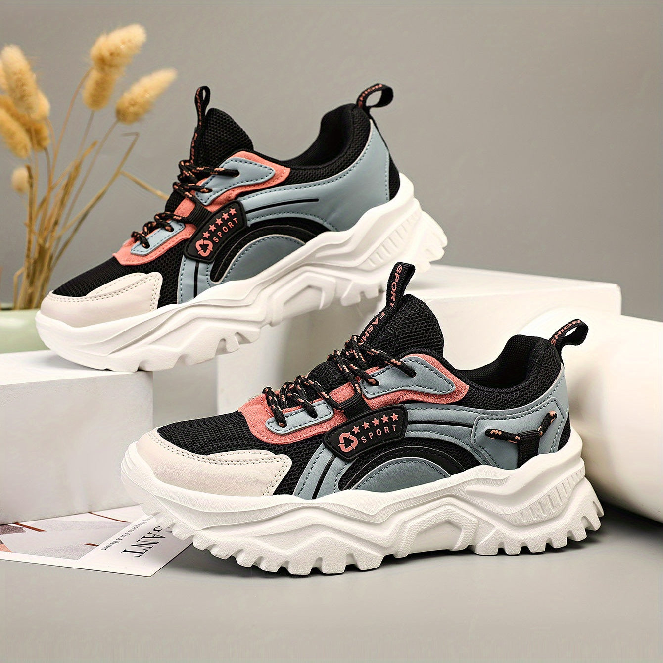 Women's Breathable Mesh Sneakers Low Top Lace Up Shoes