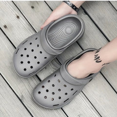 Men's Closed Toe Clogs Soft Sole Sandals