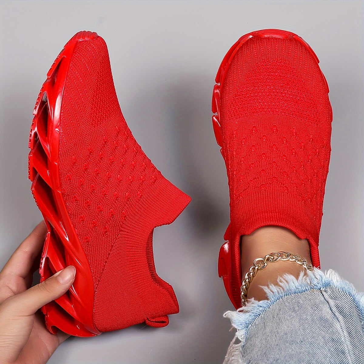 Women's Solid Textured Knit Blade Running Shoes Lightweight Slip on Sneakers
