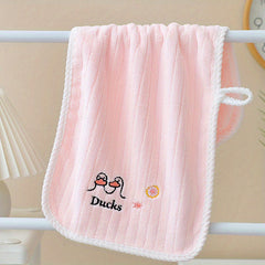 Duck Pattern Towel Soft Face Towel for Home Bathroom 9.8x19.6in