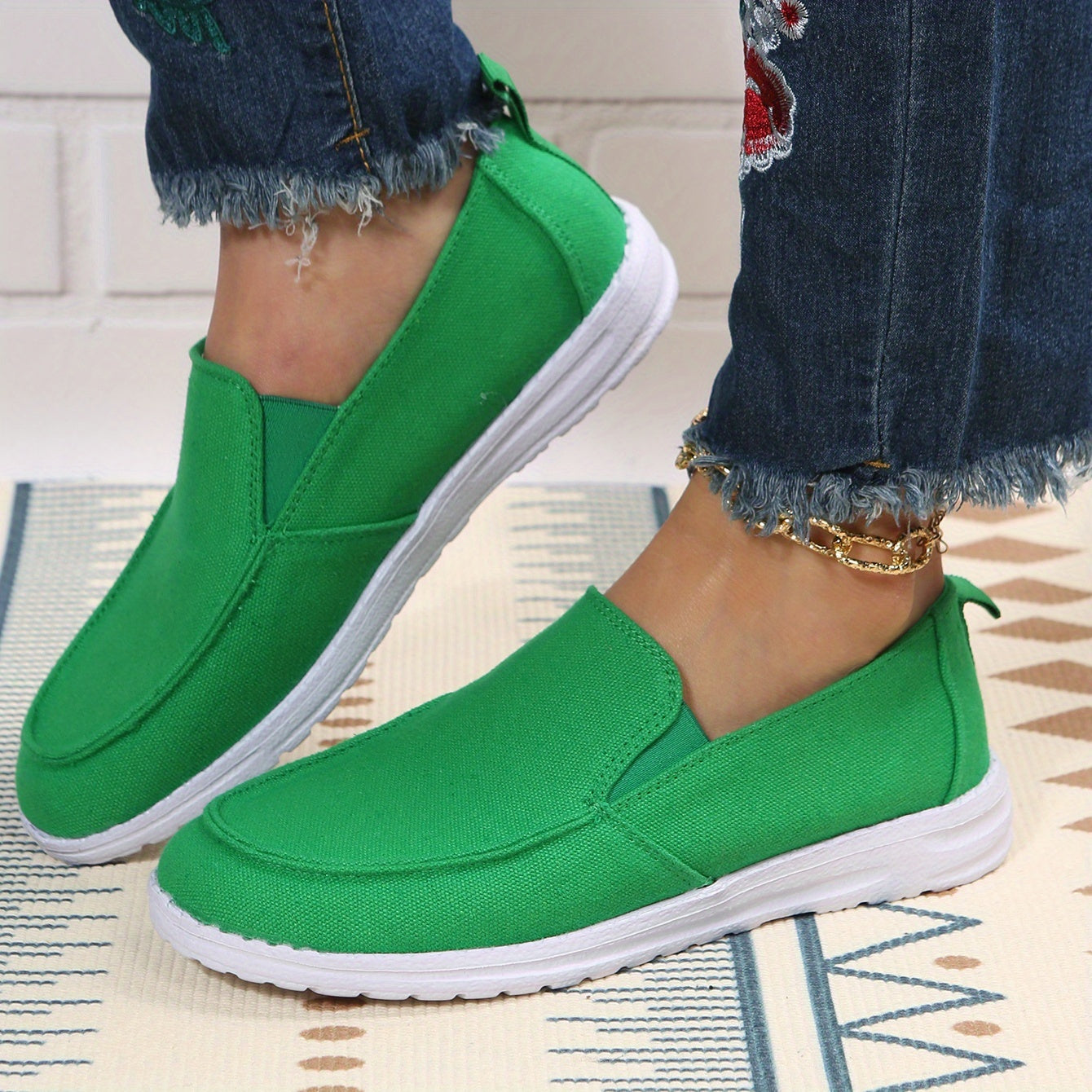 Women's Canvas Flat Loafers Slip On Low Top Shoes Comfy Flats