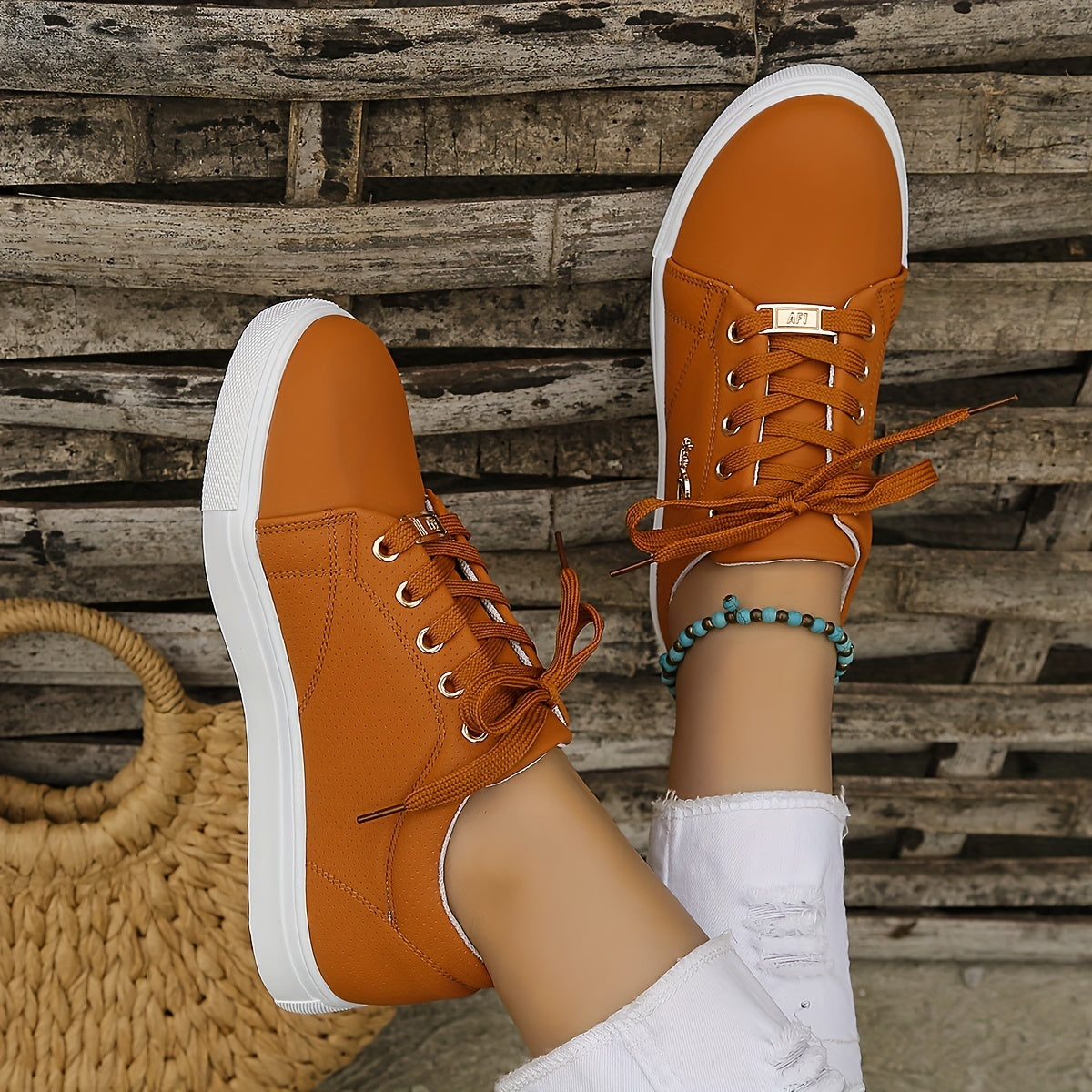 Women's Lightweight Flat Skate Shoes Low Top Sneakers