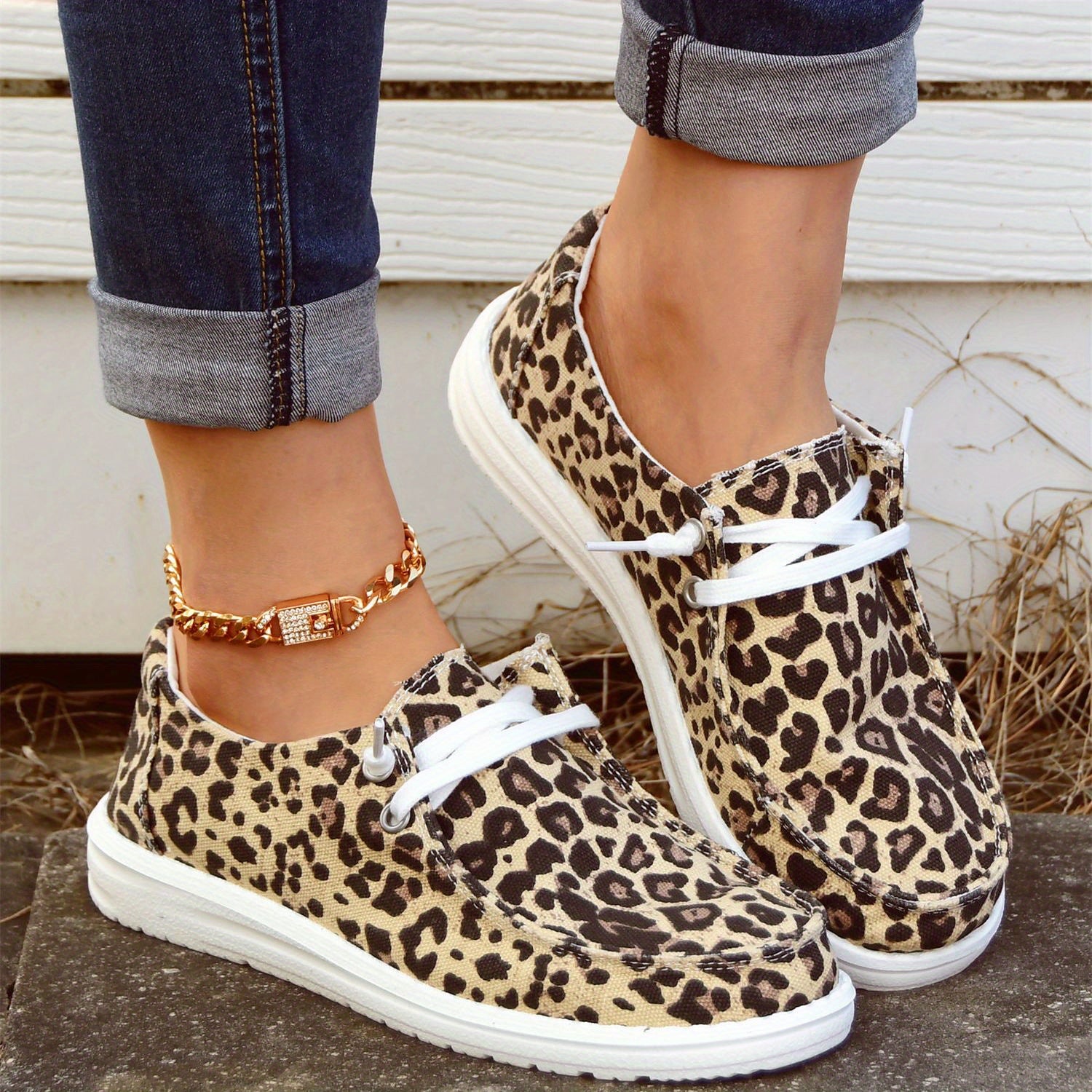 Leopard Print Canvas Low Top Lace Up Casual Shoes