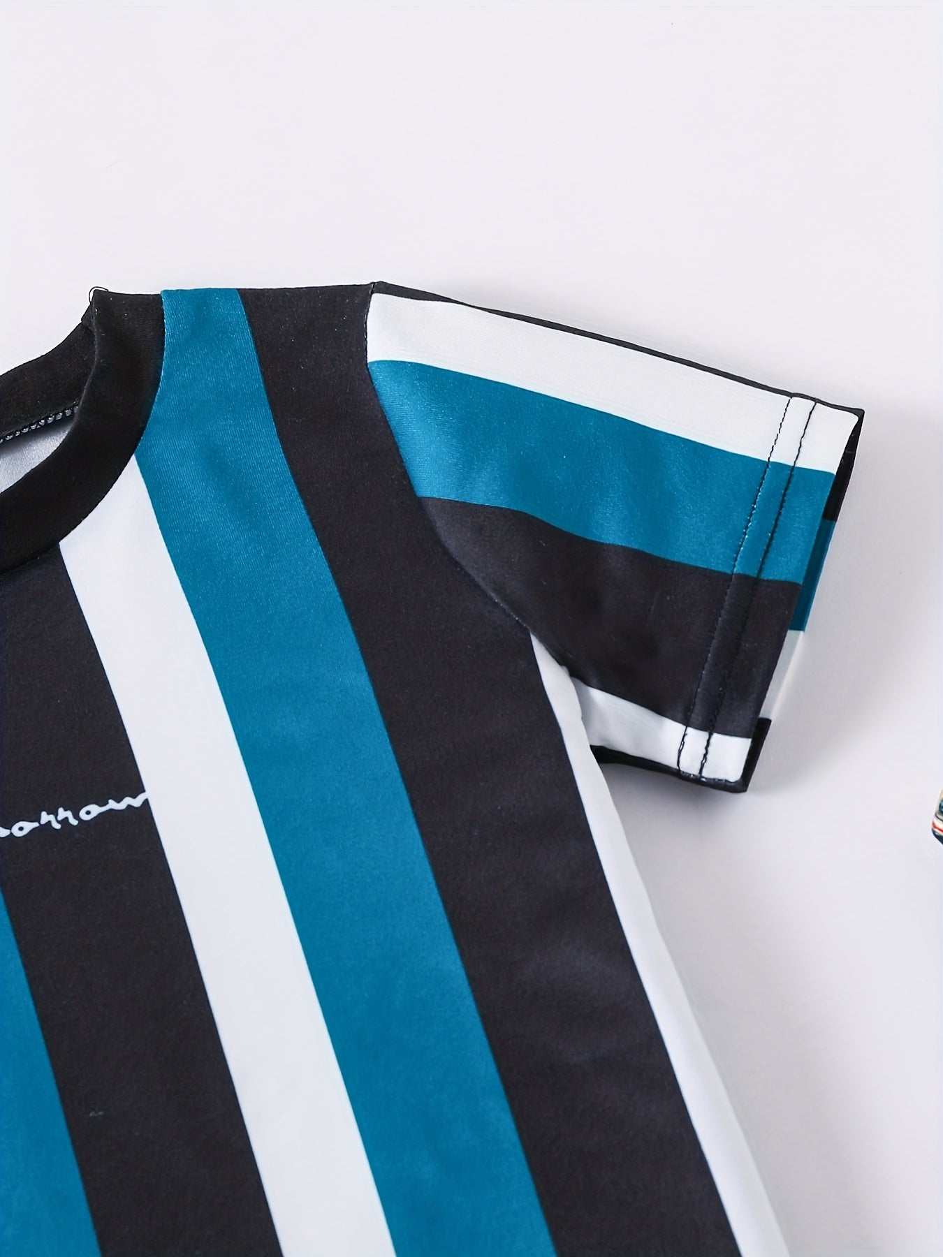 Boys Striped Casual Outfit Round Neck T shirt & Shorts For Summer Kids Clothes