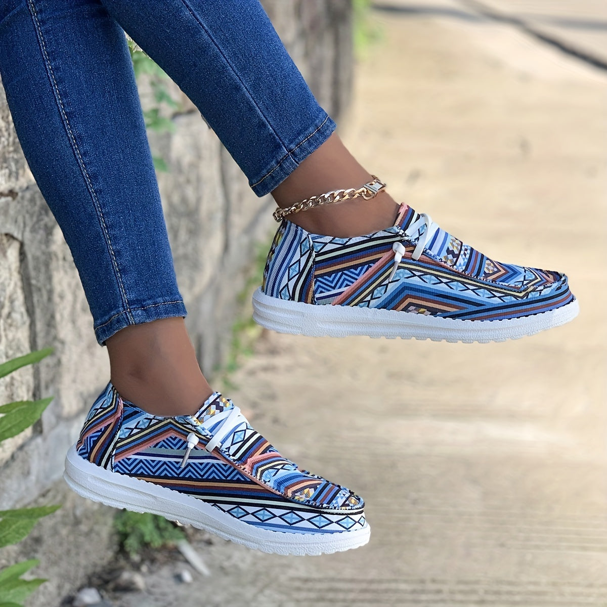 Women's Geometric Canvas Lace-Up Sneakers