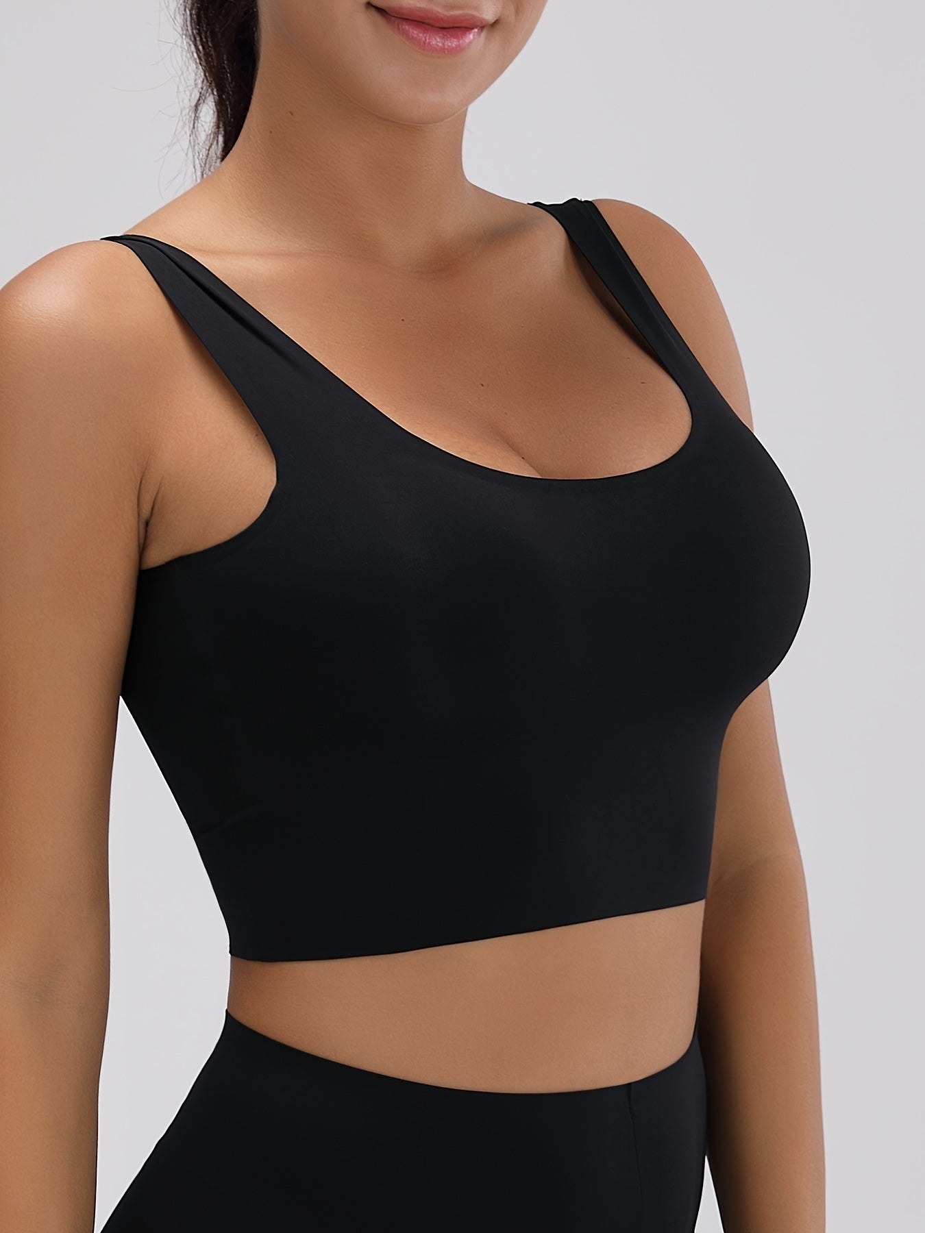 Sexy U Neck Wide Straps Sleeveless Crop Top