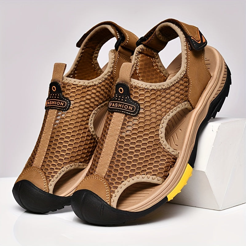 Men's Closed Toe Anti Collision Sandals Wear resistant Non Slip Beach Shoes