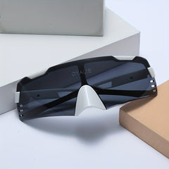 Sports Sunglasses for Mountaineering and Cycling