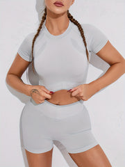 2pc Solid Workout Set: Short Sleeve Tee & Butt Lifting Shorts