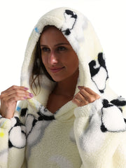 Oversized Fleece Hooded TV Blanket Women's Panda Pattern Robe