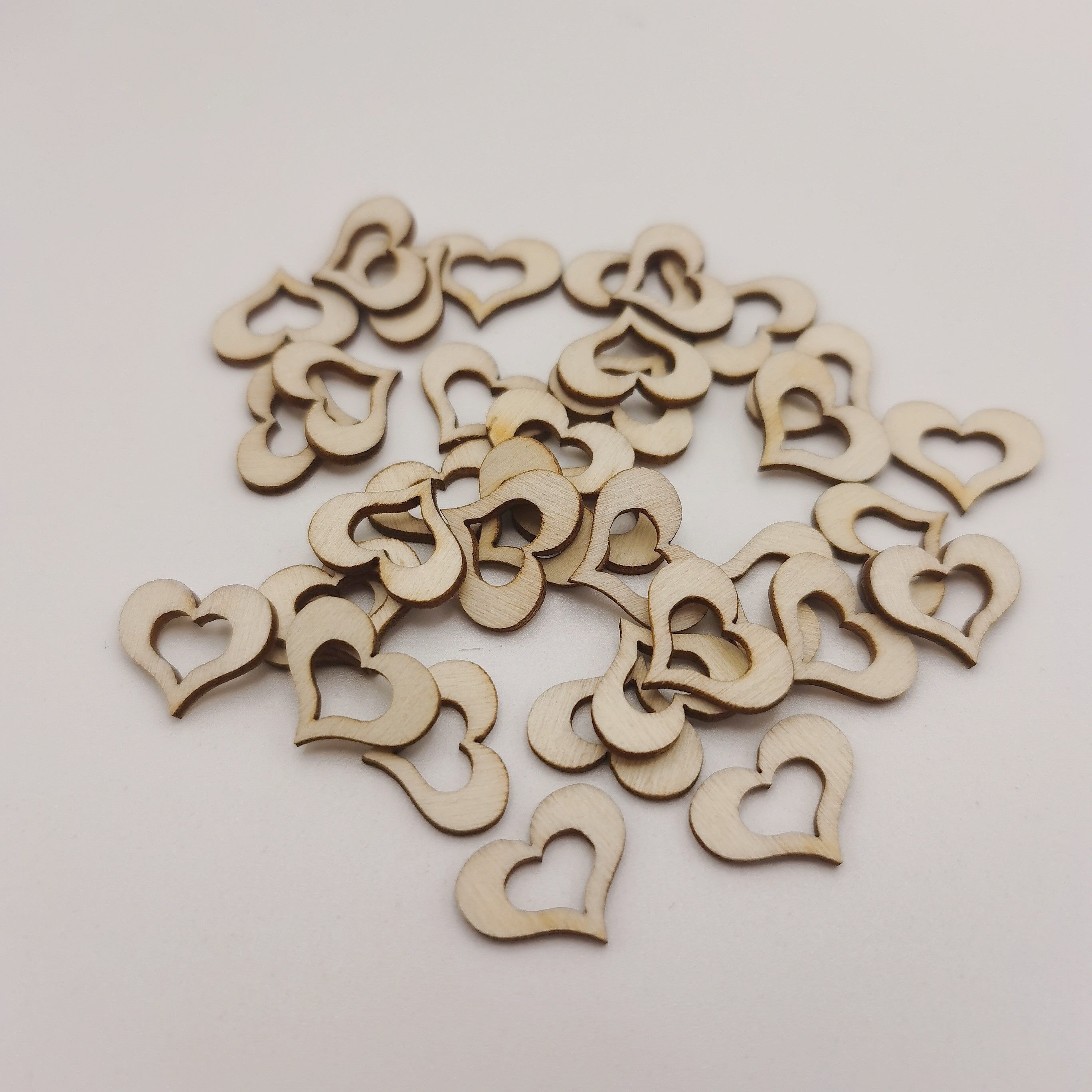 100/200pcs Natural Love Hearts Cutouts DIY Wedding Table Confetti