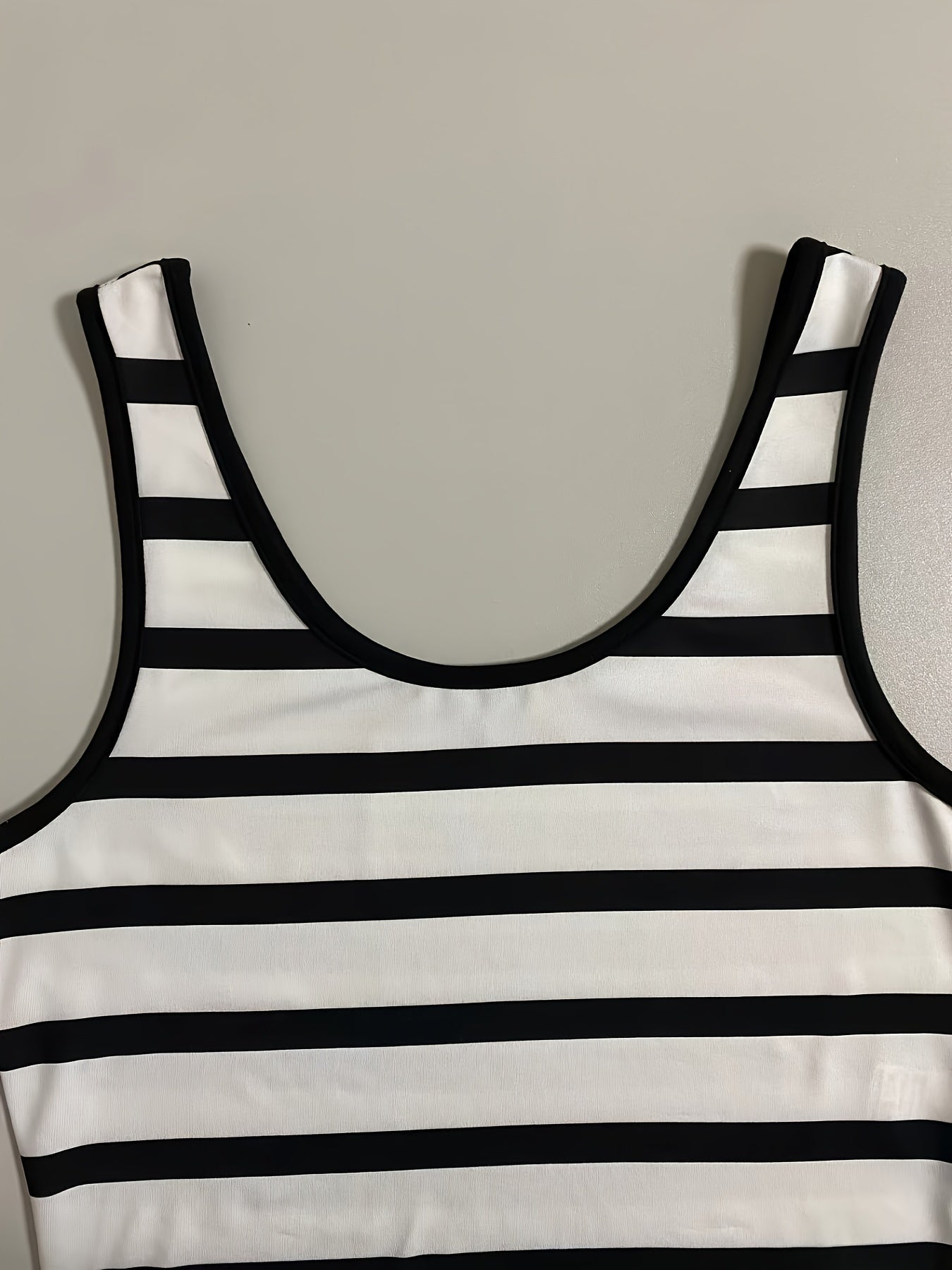 Stripe Print Pajama Set Crew Neck Sleeveless Top & Shorts
