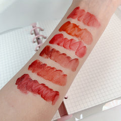 Sweet Lip Honey Moisturizing Lip Glaze