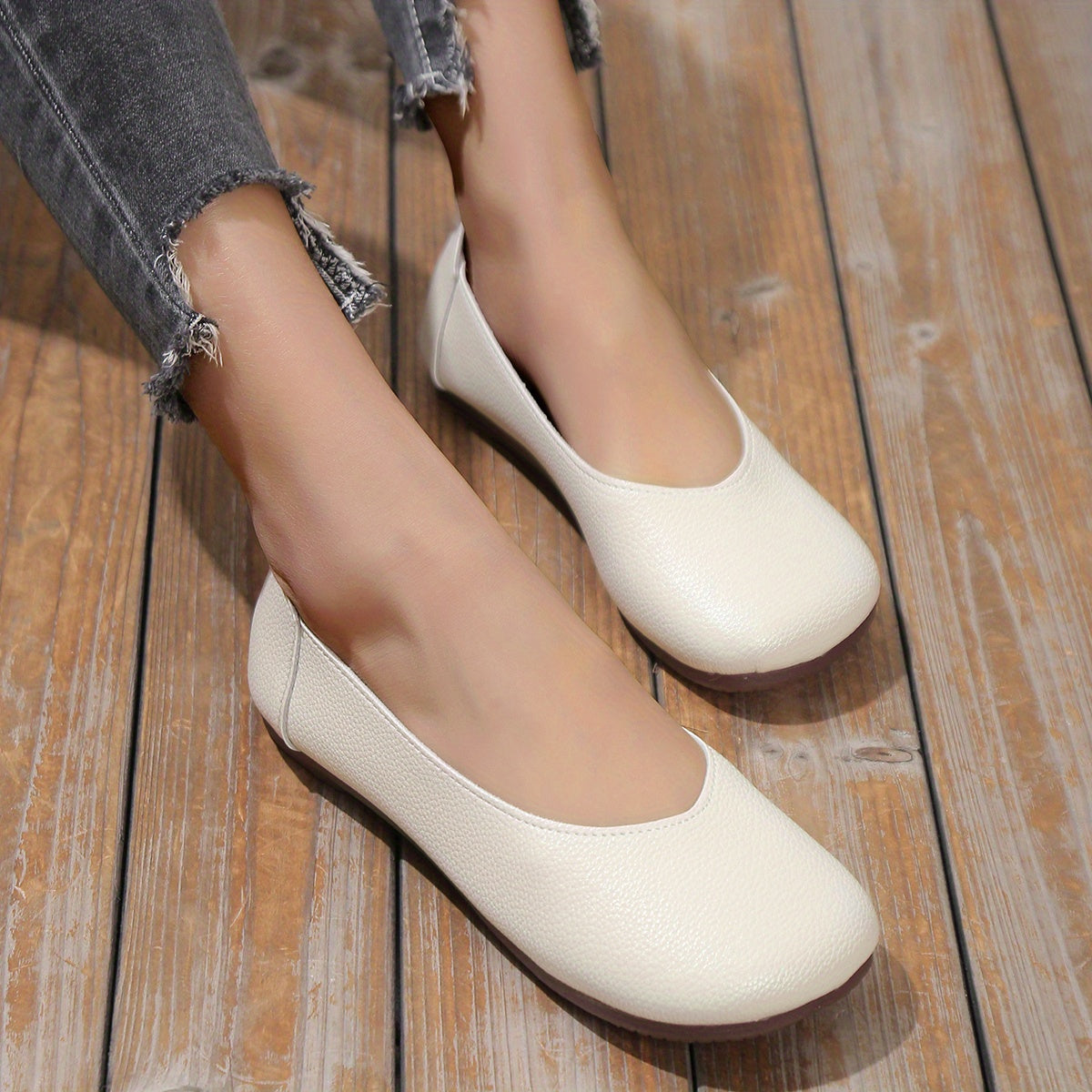 Women's Soft Sole Slip-On Loafers Faux Leather Flats