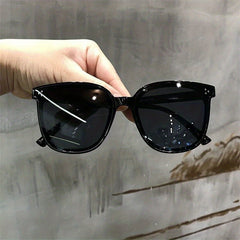 Square Sunglasses Rivet Decor Glasses UV400