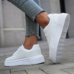 Breathable Platform Skate Shoes Lightweight Sneakers for Running