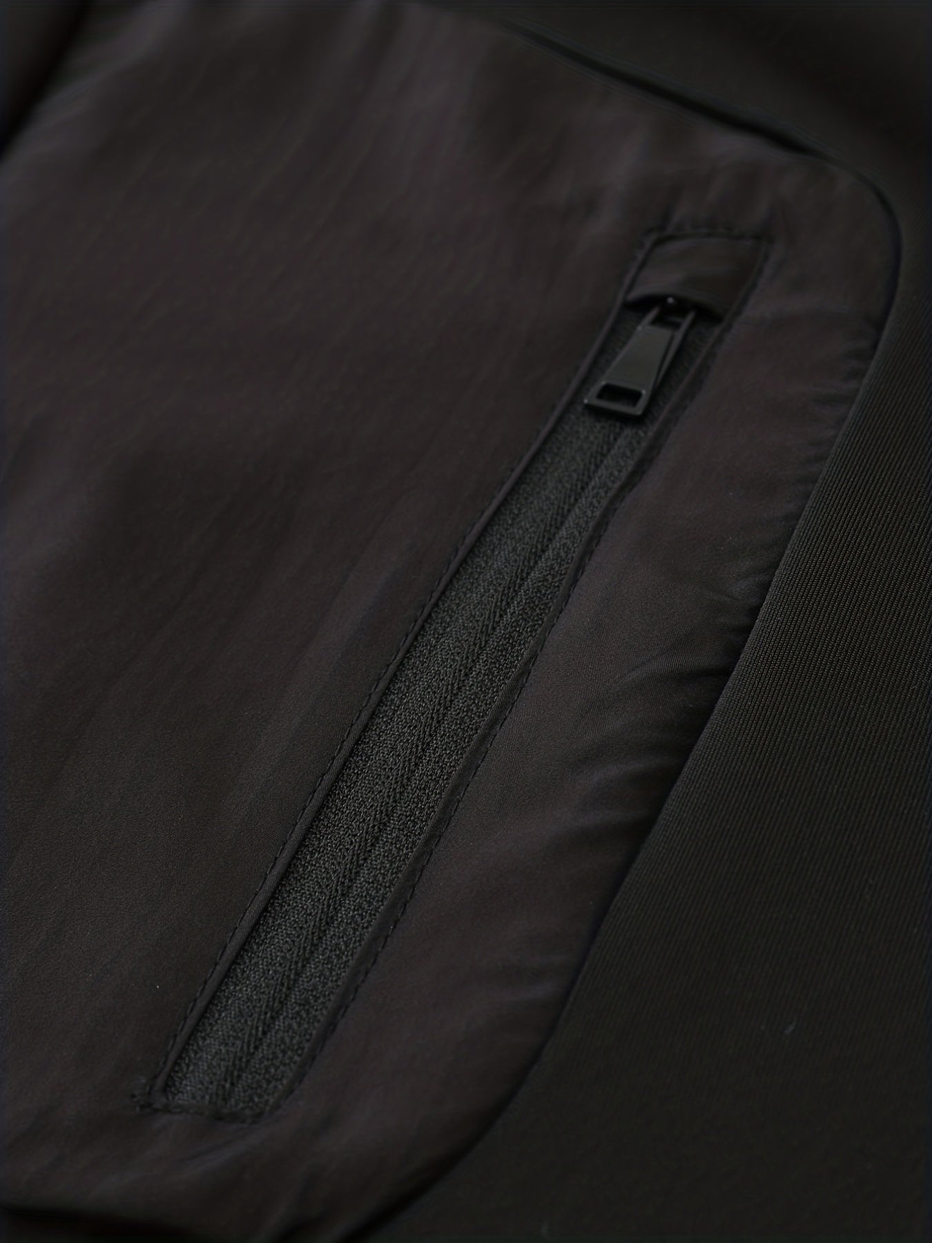 Men's Sports Suit with Stretch Zip Jacket & Elastic Waist Pants