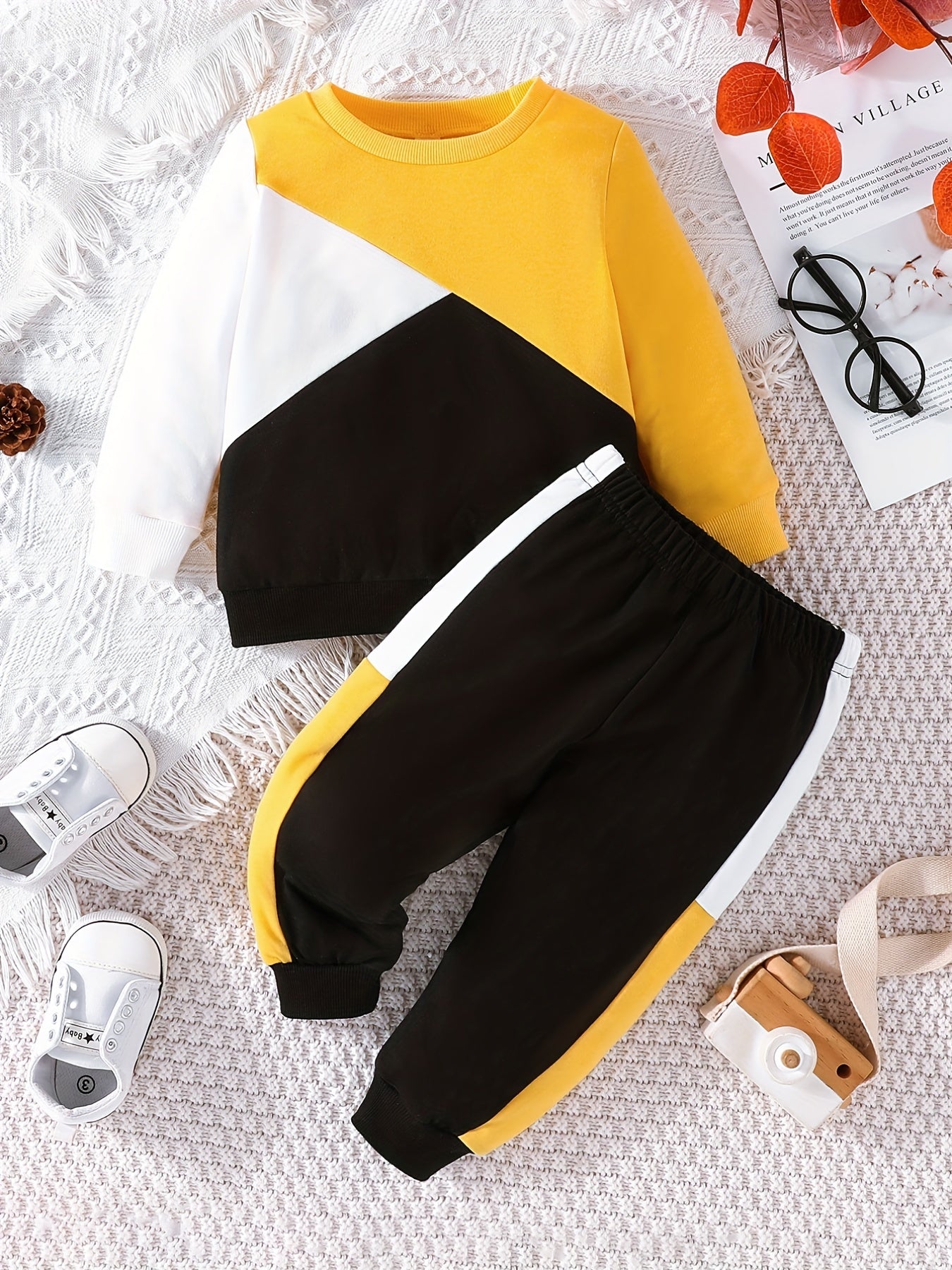 Baby Boy's Long Sleeve Sweatshirt & Trousers Set For Spring And Autumn