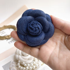 Delicate Flower Shape Woven Brooch for Men Women