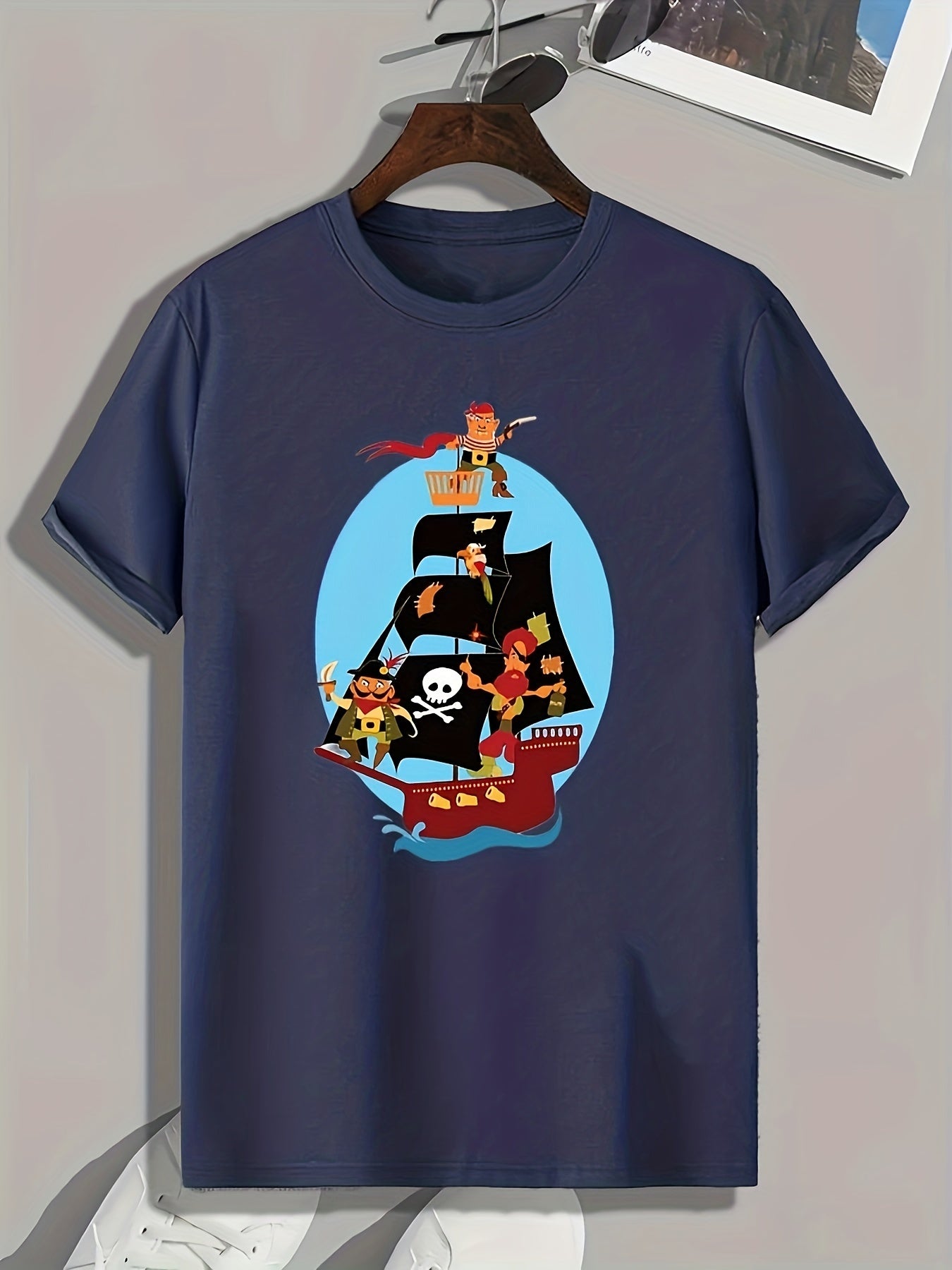Pirates Print Men's Graphic T-Shirt for Summer