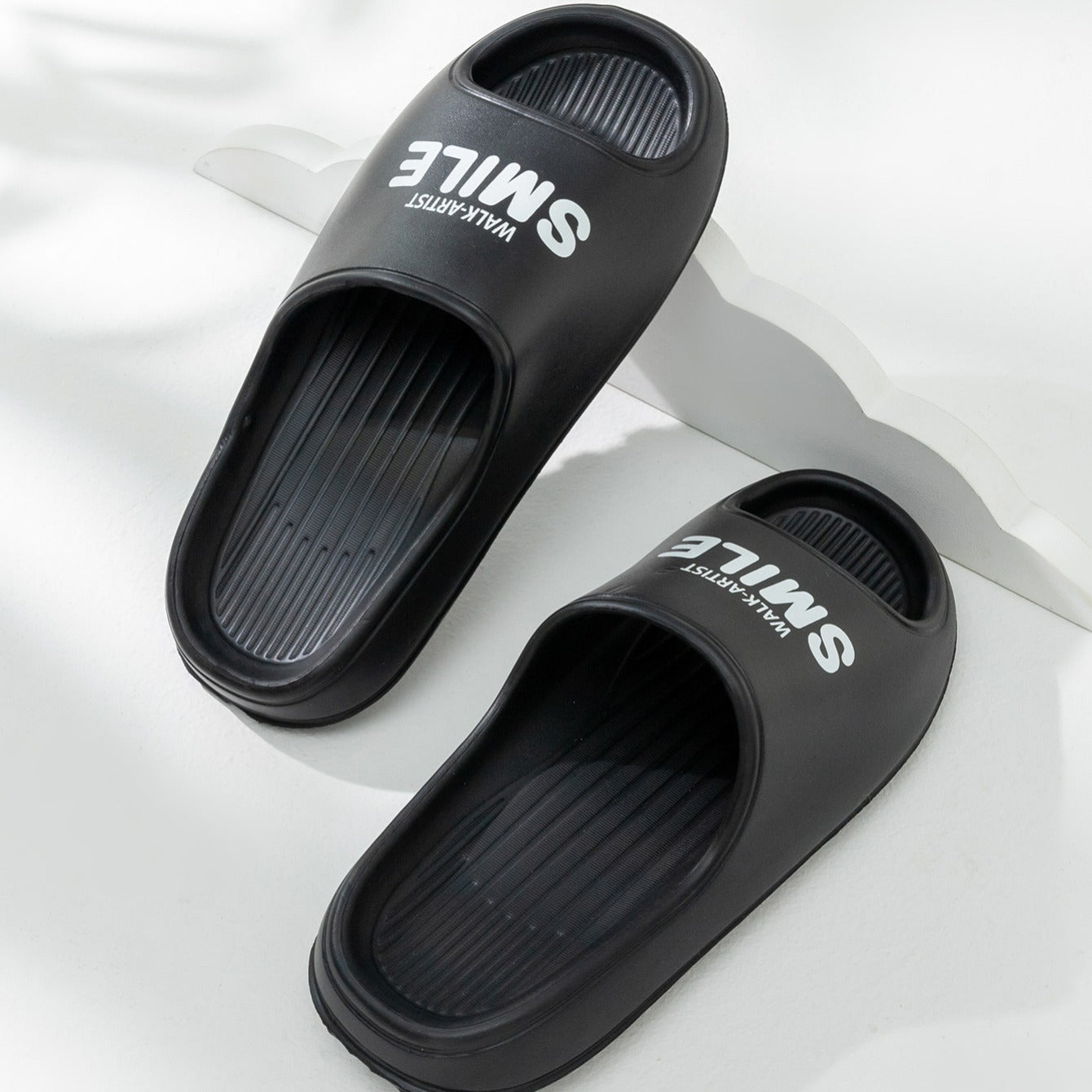 Men's Letter Graphic Platform Slippers