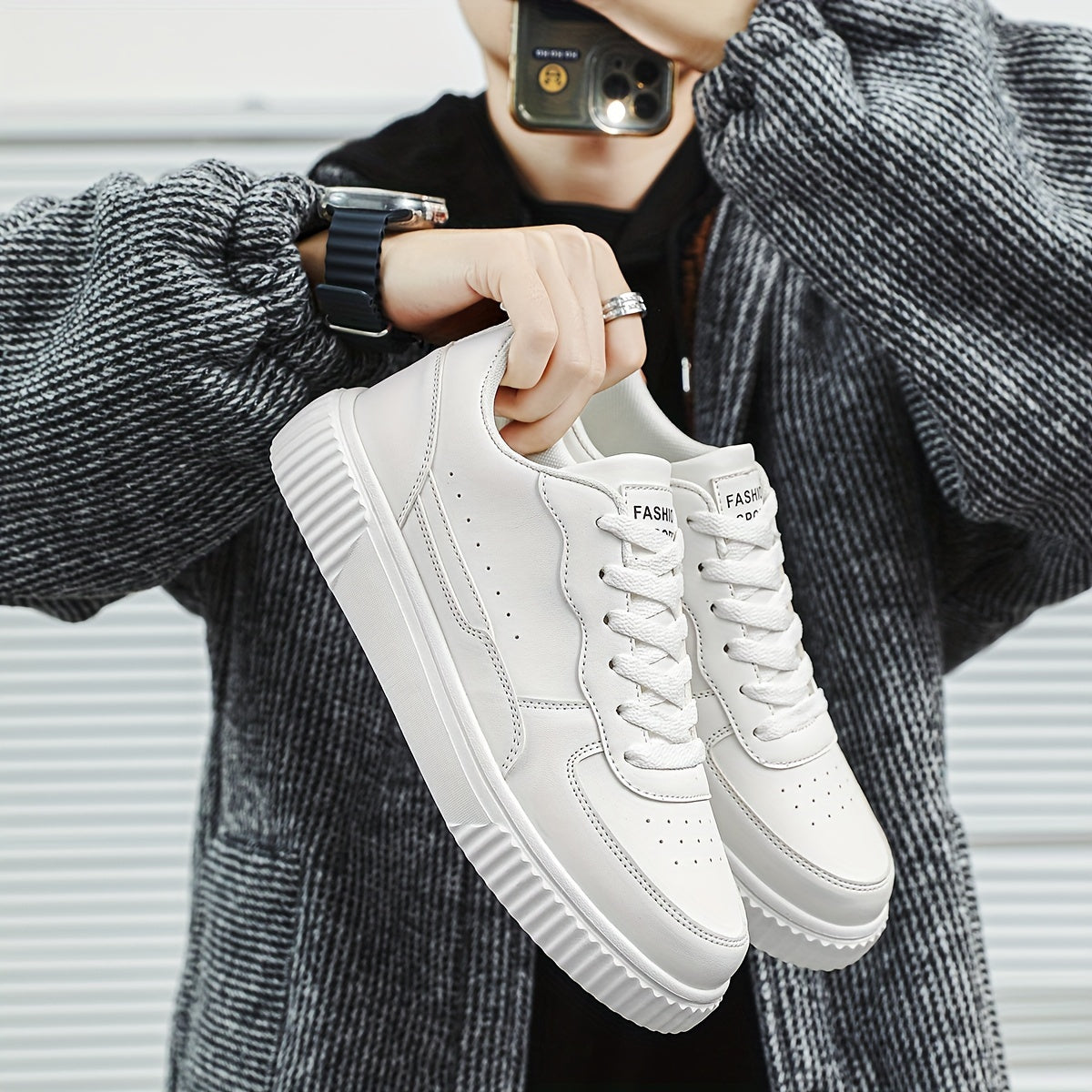 Men's Solid Skate Shoes Comfy Non Slip Lace Up Casual Sneakers