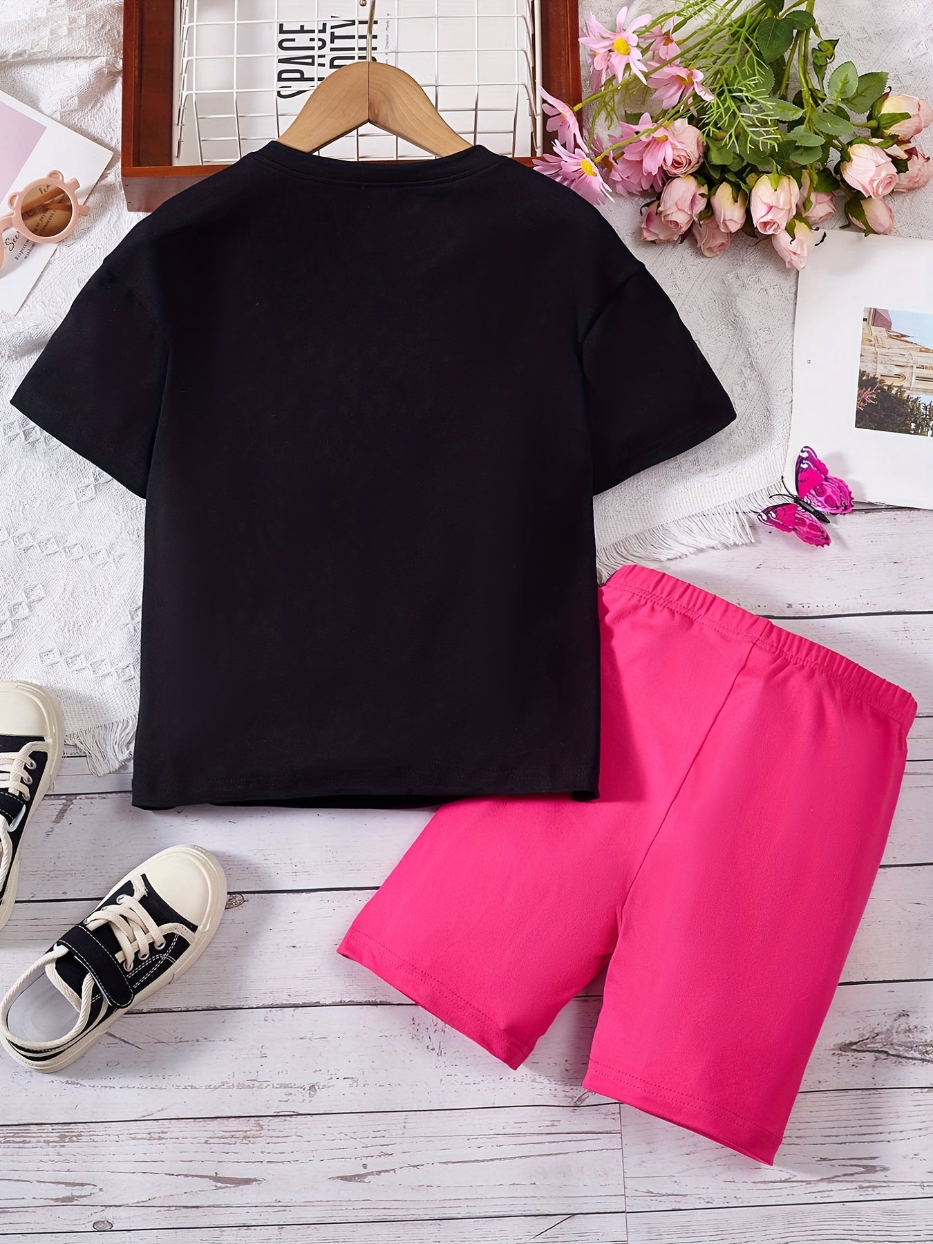 Girls Flower & Letter GOOD VIBES T-Shirt & Shorts Set