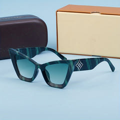 Cat Eye Sunglasses Small Frame Men Women Glasses Case