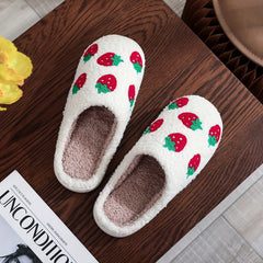 Women's Strawberry Pattern Embroidered Slippers Plush Lined Slip On Shoes