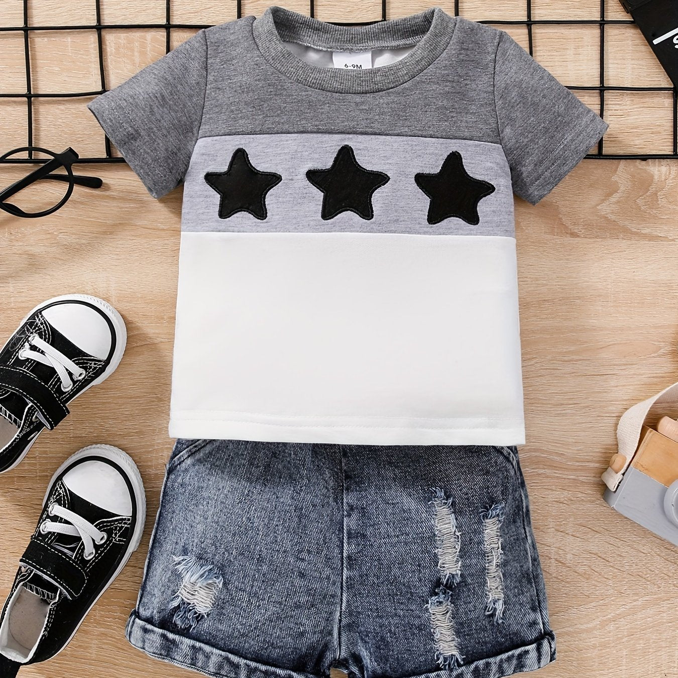 2pcs Baby Boys Star Embroidery T shirt & Ripped Denim Shorts Set